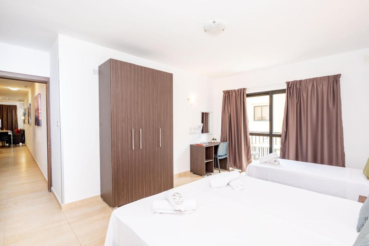 Islet Promenade Seafront 1 Bedroom Apartment With Sea View Balcony By Getawaysmalta เซนต์พอลส์เบย์ ภายนอก รูปภาพ